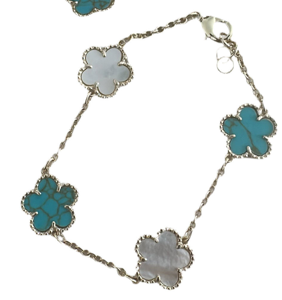 The Clover Charm Bracelet