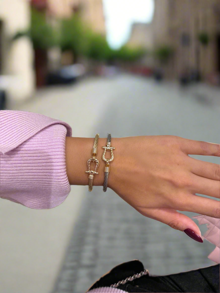 CHIC CABLE TWIST BRACELET