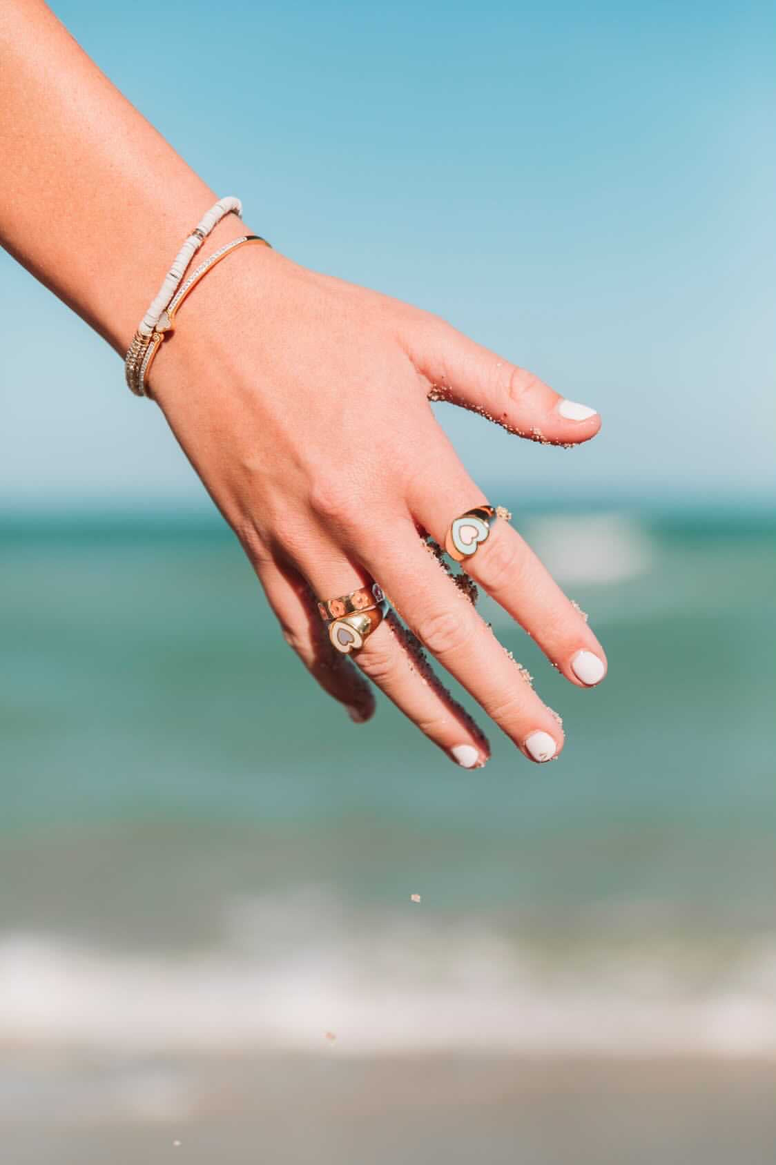 BITZ CLOVER MOTHER PEARL BRACELET