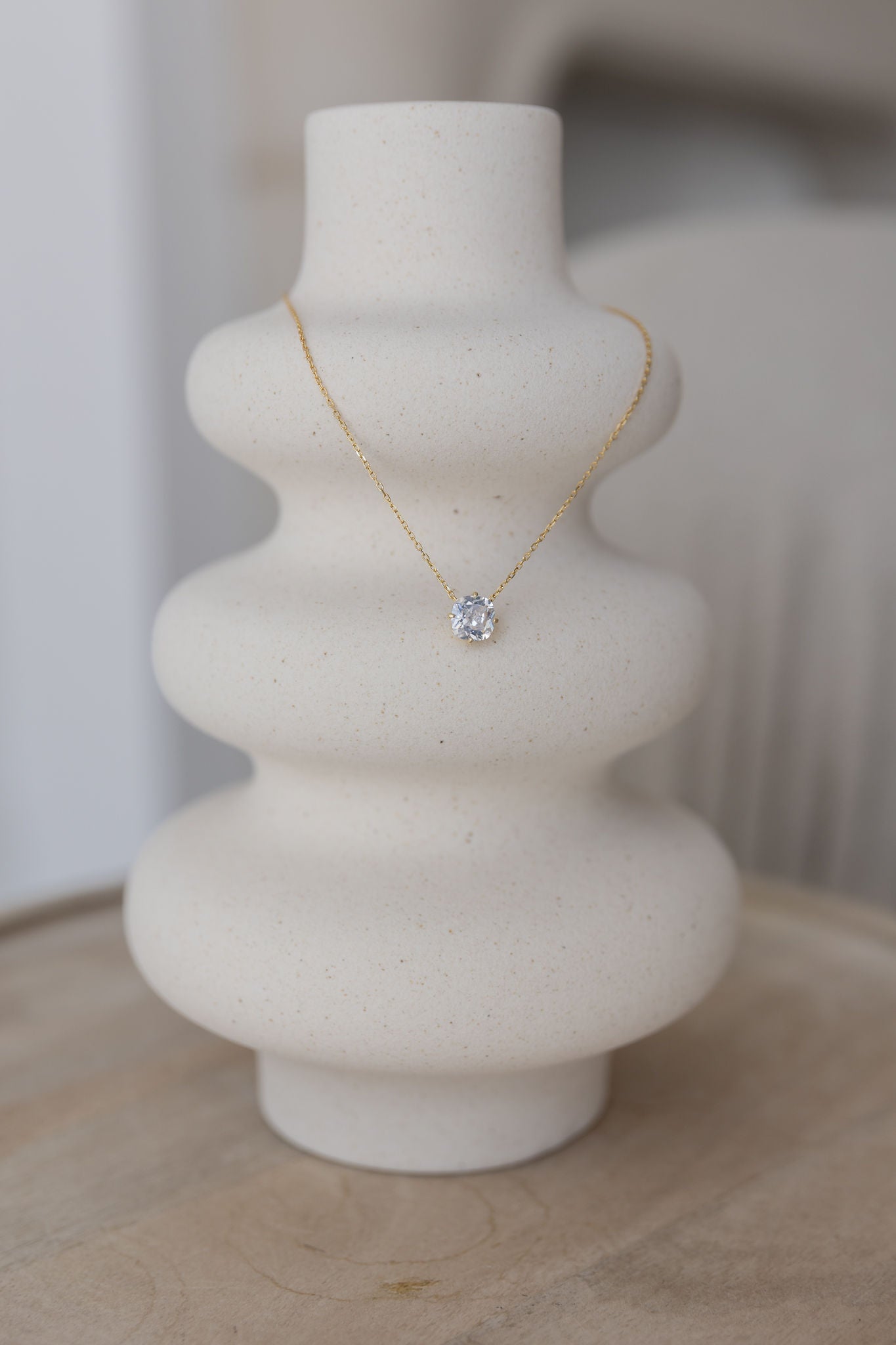 Soho Solitaire Pendant