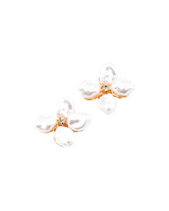 Elizabeth Flower Stud Earring