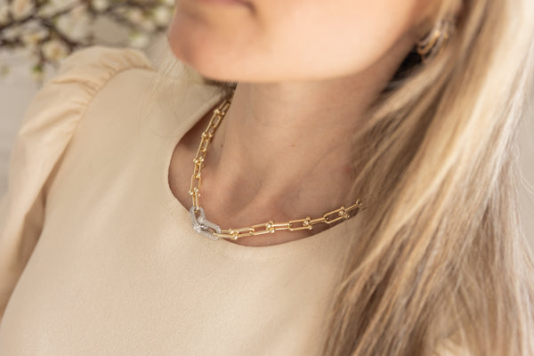 BITZ INTERLOCK AND SHINE PAPERCLIP NECKLACE