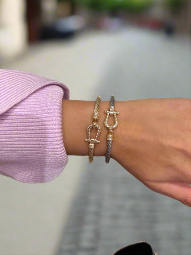 CHIC CABLE TWIST BRACELET