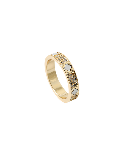 Set in Stone Clover Ring