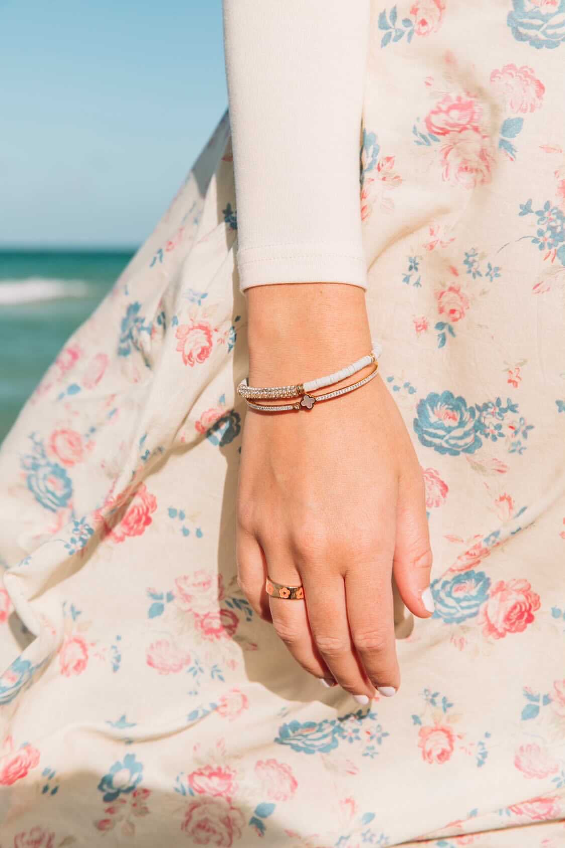 BITZ CLOVER MOTHER PEARL BRACELET